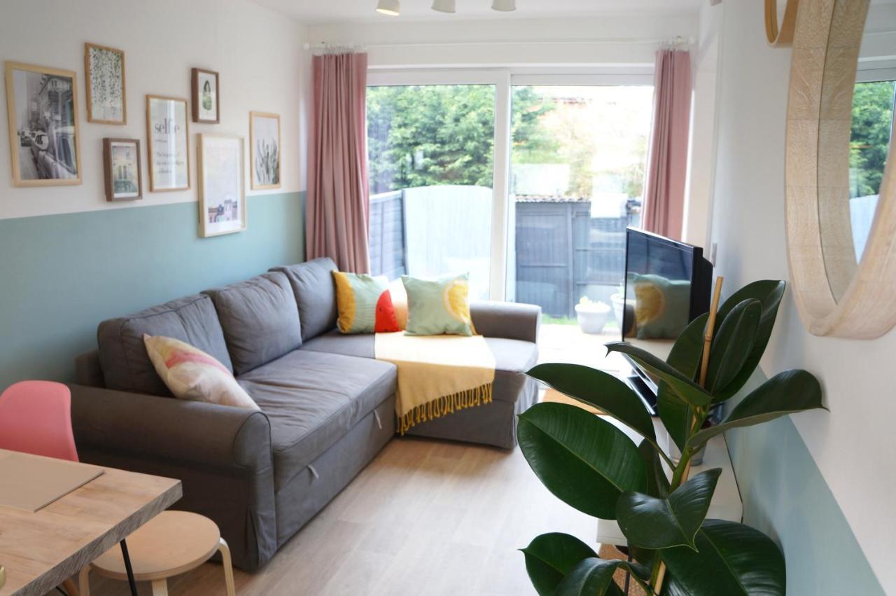 Appartement The Oldbrook Garden Flat à Milton Keynes Extérieur photo