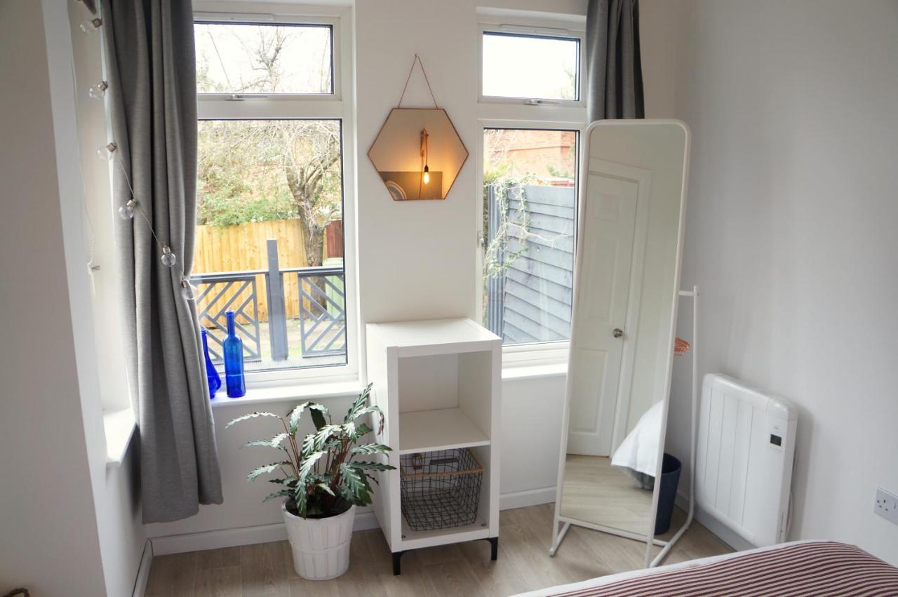 Appartement The Oldbrook Garden Flat à Milton Keynes Extérieur photo